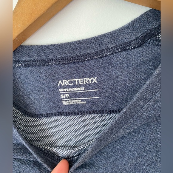 Arc’teryx Sirrus 2019 Long Sleeve Henley T-Shirt - Picture 3 of 4
